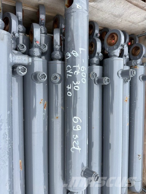 Bauer NEW HYDRAULIC CYLINDER SALE !!!!!! Hidráulicos