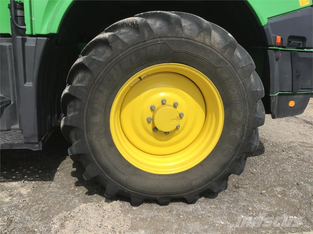John Deere 9500i ProDrive حصادات الأعلاف