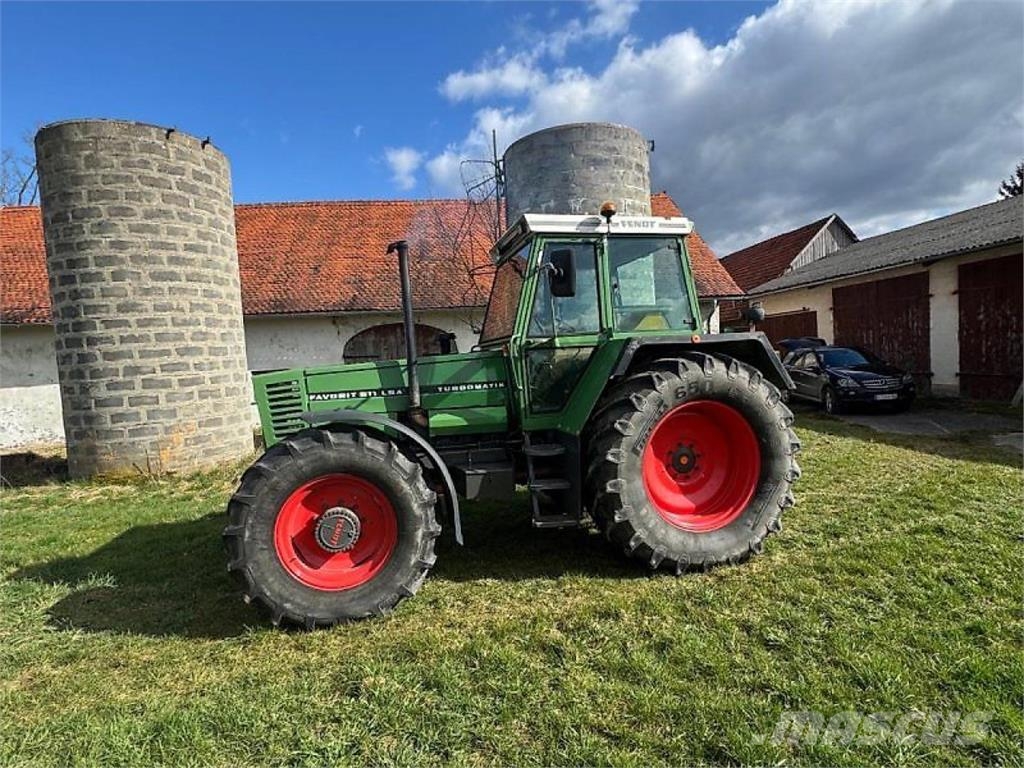 Fendt Favorit 611 LSA Трактори