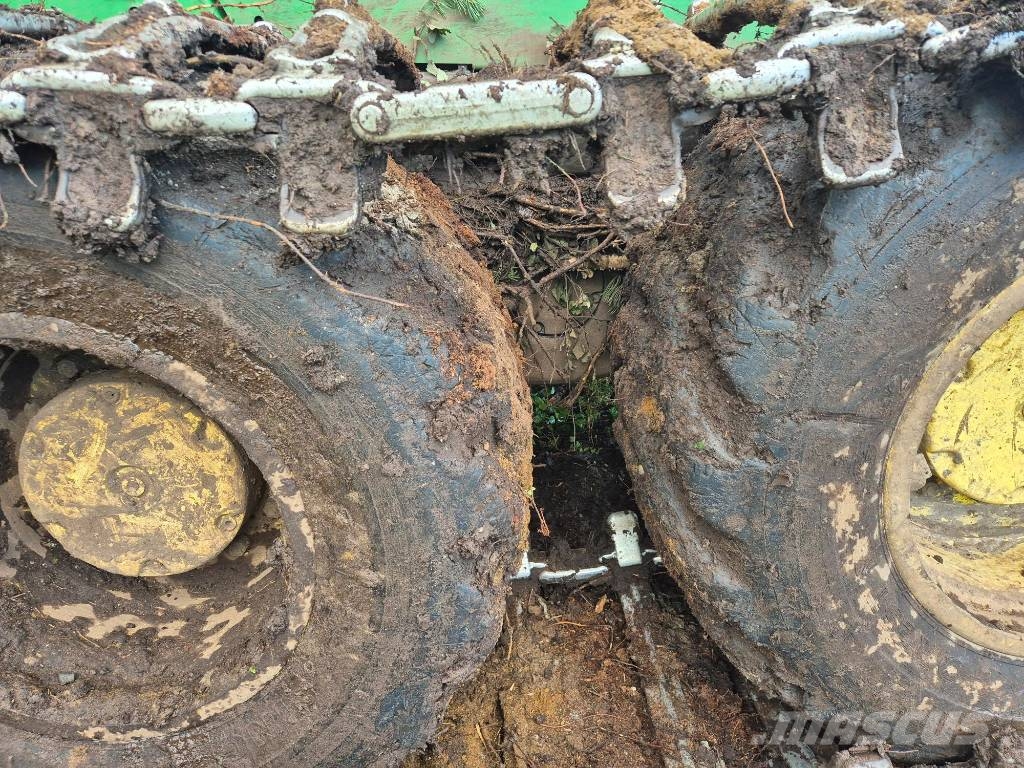 John Deere 1210G Kuormatraktorit