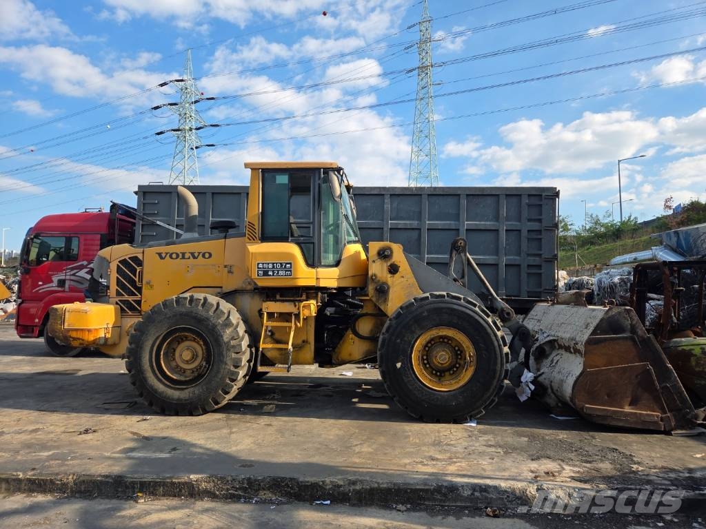 Volvo L 120 F ホイールローダー・タイヤショベル
