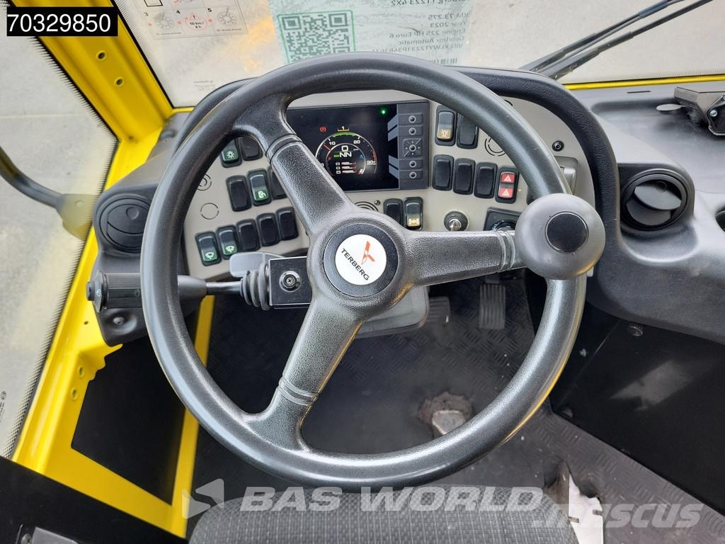 Terberg YT223 4X2 NL Registered! Full Service! Top conditi Terminalivedukid