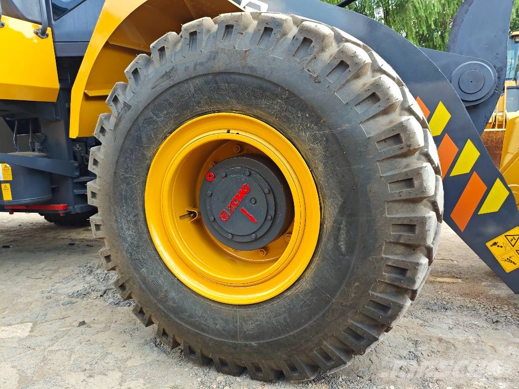 XCMG LW 500 KV Naudoti ratiniai krautuvai