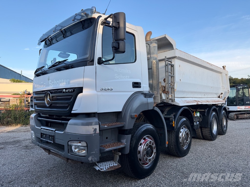 Mercedes-Benz Axor 3243K Camiones bañeras basculantes o volquetes