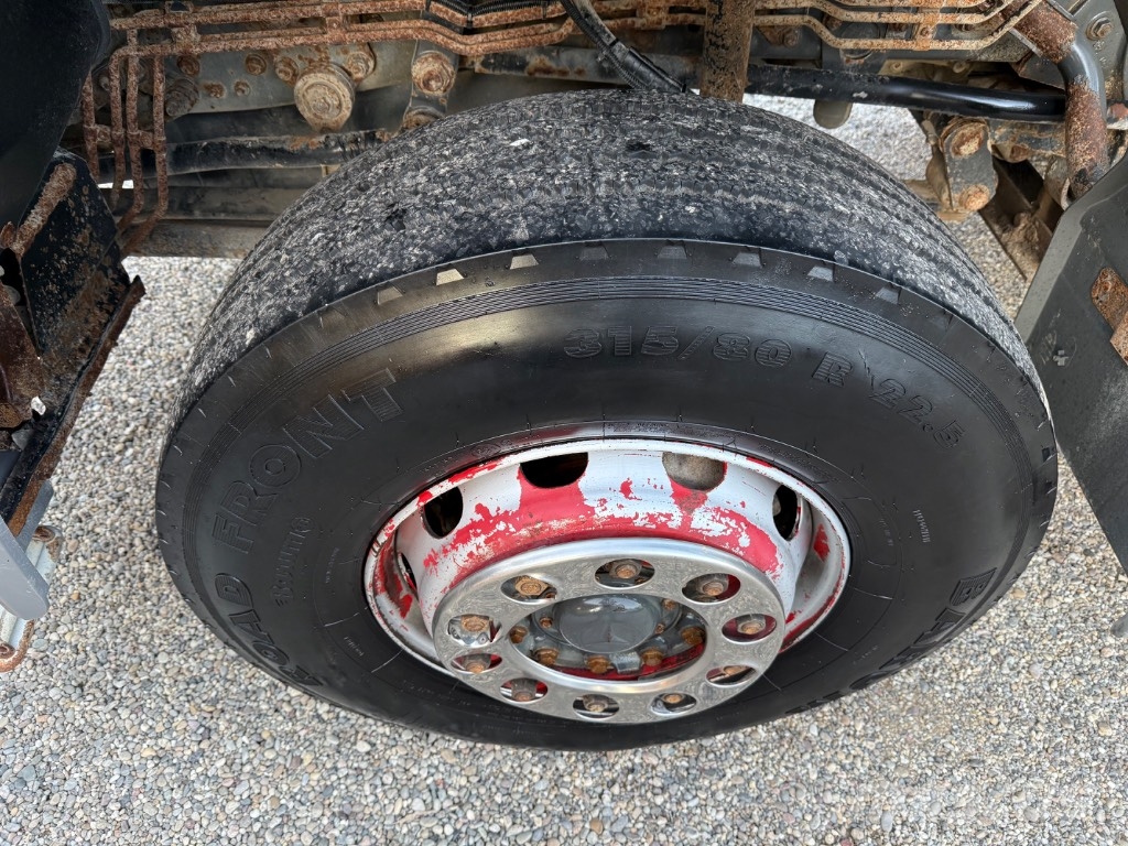 Mercedes-Benz Axor 3243K Camiones bañeras basculantes o volquetes
