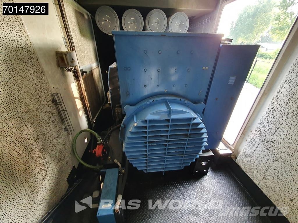 Sdmo 51.2L70-4P 2600 KVA - ENGINE NEEDS REPAIR Dízel áramfejlesztők