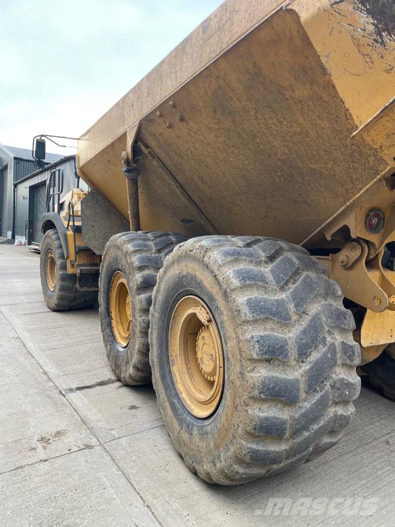 Bell B 30 E Dumper - Knickgelenk