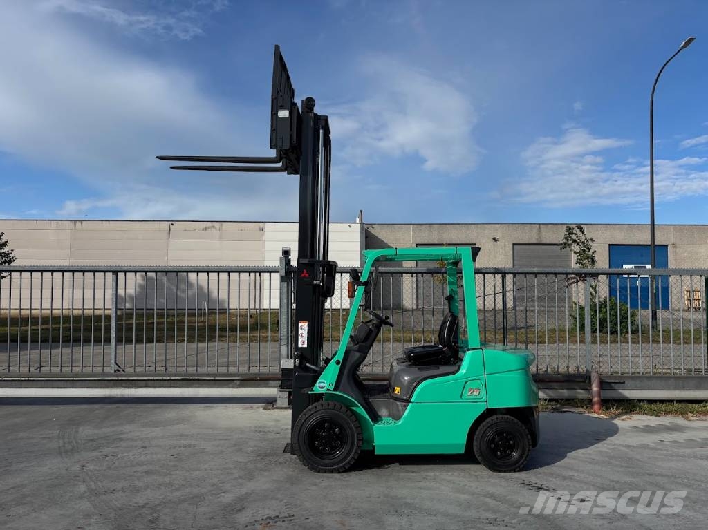 Mitsubishi FDE25-F18D Diesel Stapler