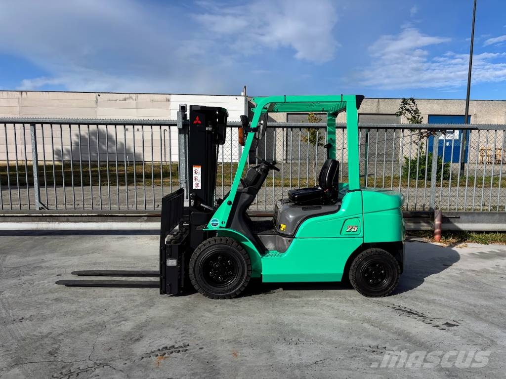 Mitsubishi FDE25-F18D Diesel Stapler
