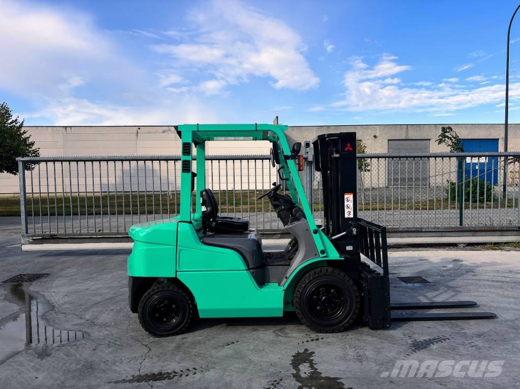 Mitsubishi FDE25-F18D Diesel Stapler