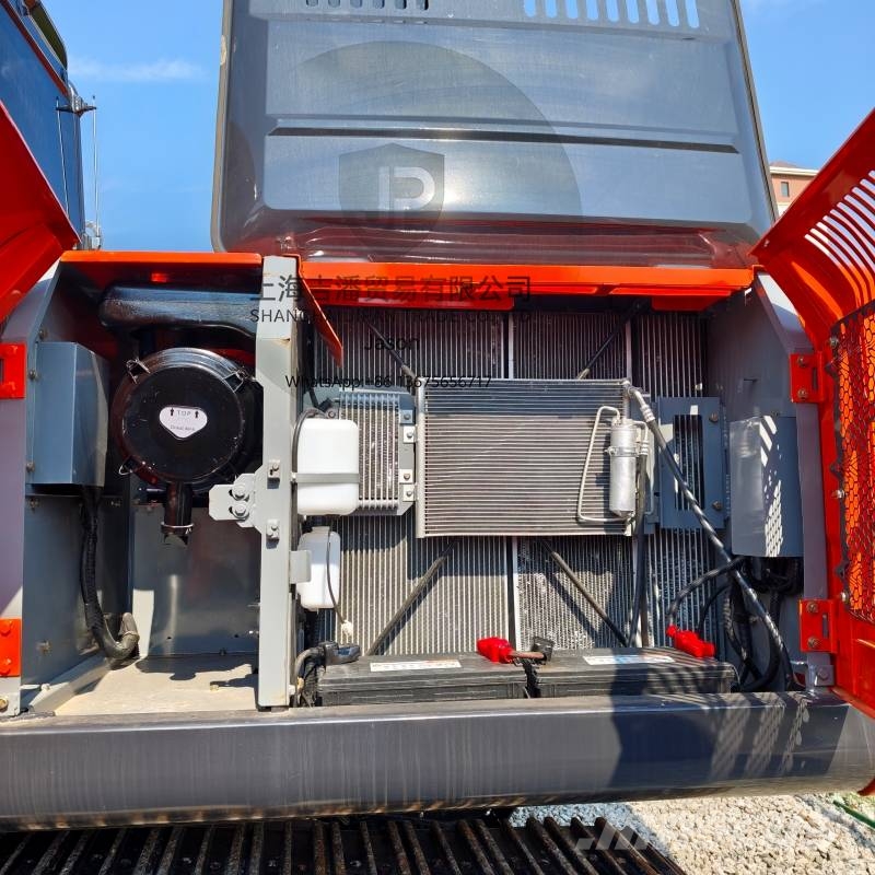 Hitachi ZX 200 Kāpurķēžu ekskavatori