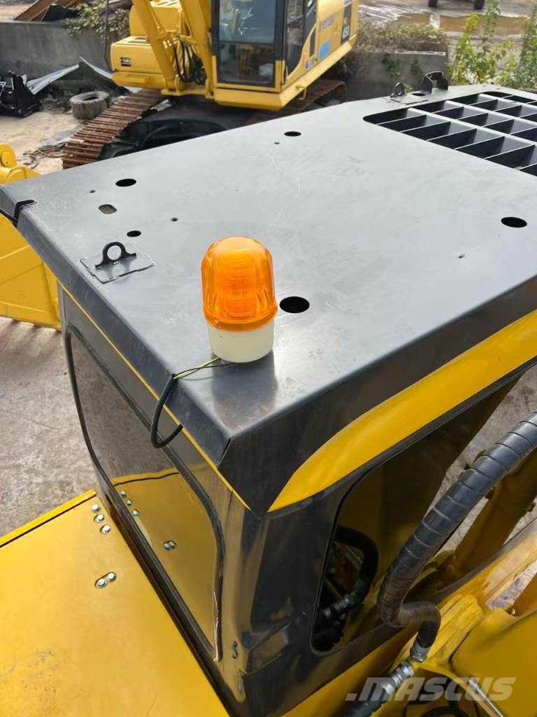 Komatsu PC 200 LC Εκσκαφείς με ερπύστριες