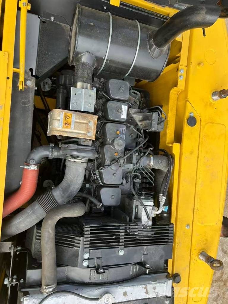 Komatsu PC 200 LC Εκσκαφείς με ερπύστριες