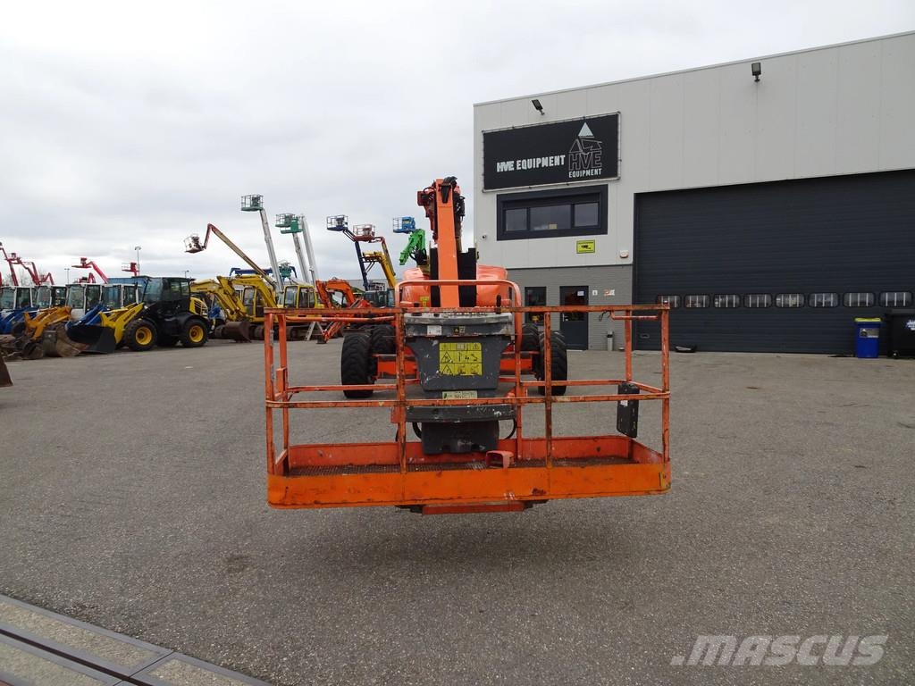 JLG 1250AJP Gelenkteleskoparbeitsbühnen