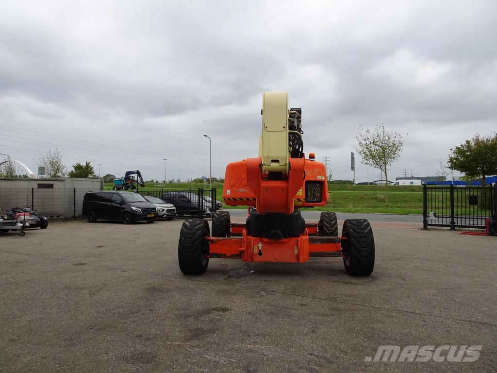 JLG 1250AJP Gelenkteleskoparbeitsbühnen