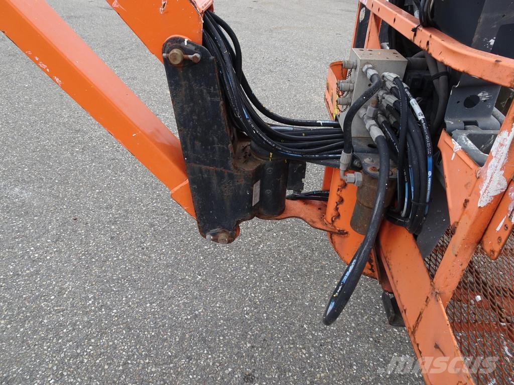 JLG 1250AJP Gelenkteleskoparbeitsbühnen