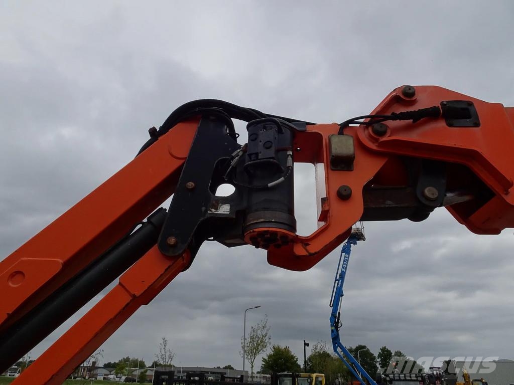JLG 1250AJP Gelenkteleskoparbeitsbühnen