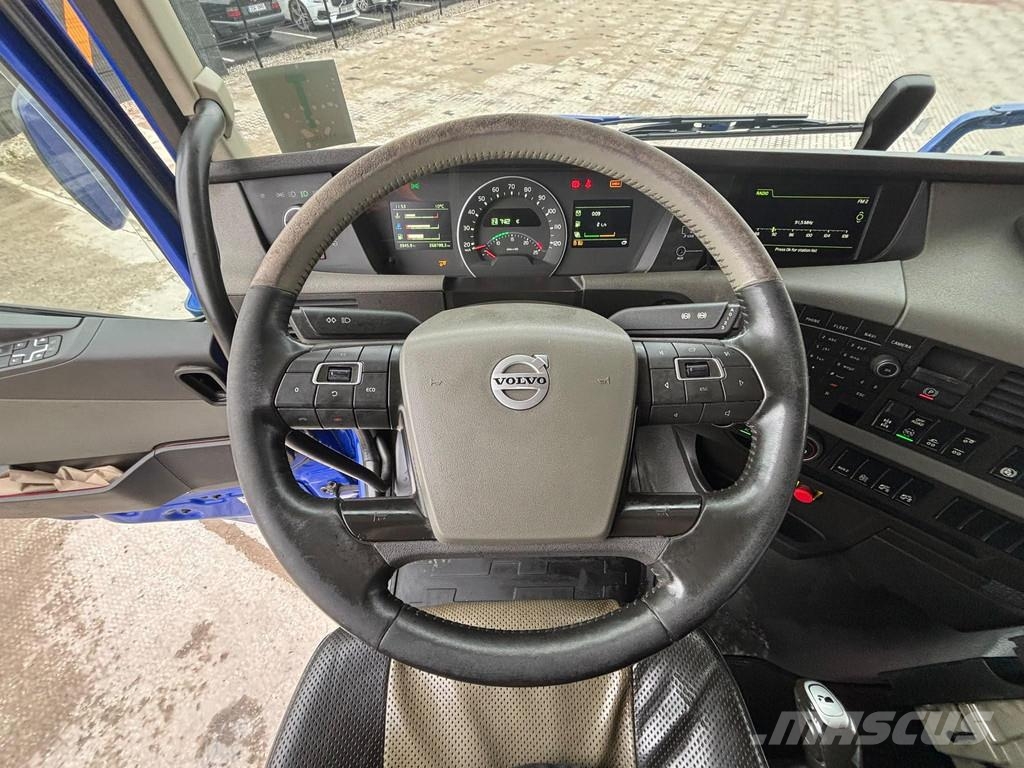 Volvo FH 540 8x4 RETARDER / TANDEM AXLE LIFT / BOX L=557 Kiper tovornjaki
