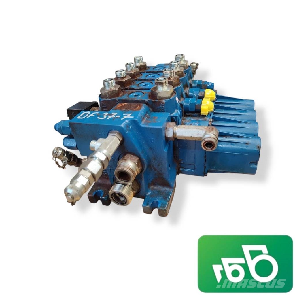 Deutz-Fahr Agrovector 37.7 Rexroth 08101197 hydraulic distrib Hydraulikk