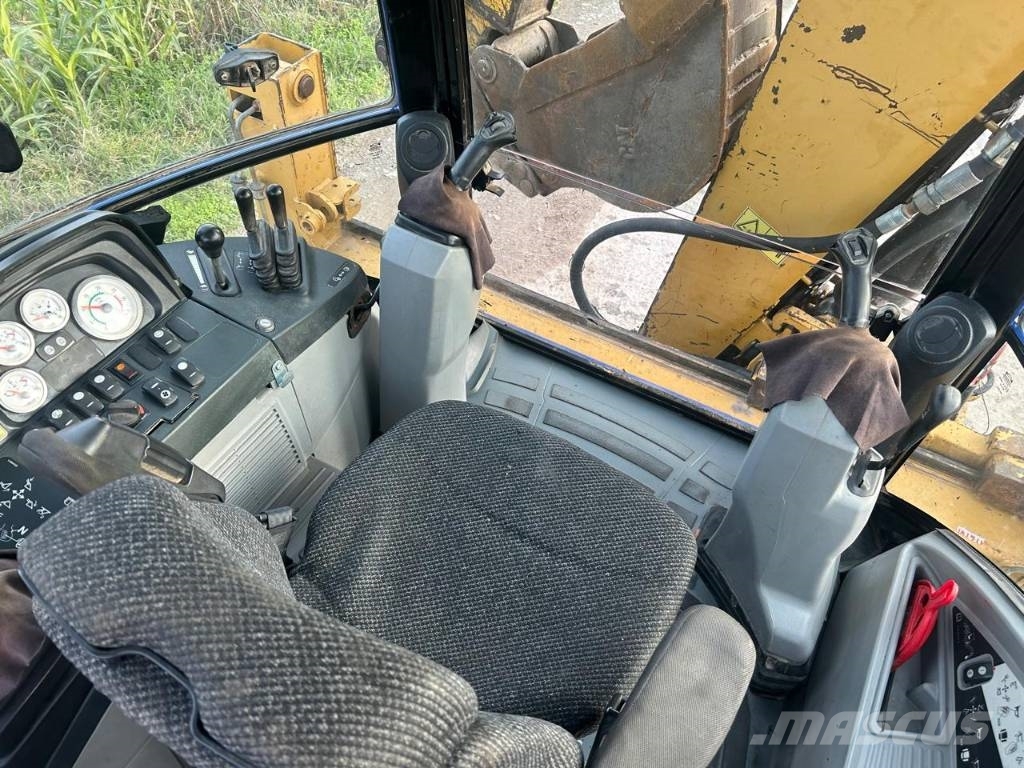 CAT 442 E Backhoe loaders