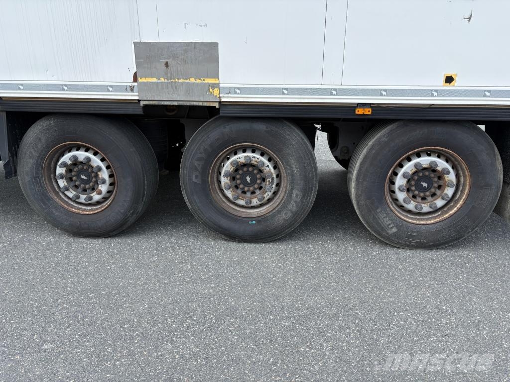 Schmitz Cargobull Trailer Reefer Flower Width & Dual Temp & Double S Koel-vries opleggers