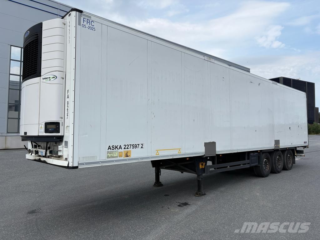 Schmitz Cargobull Trailer Reefer Flower Width & Dual Temp & Double S Koel-vries opleggers