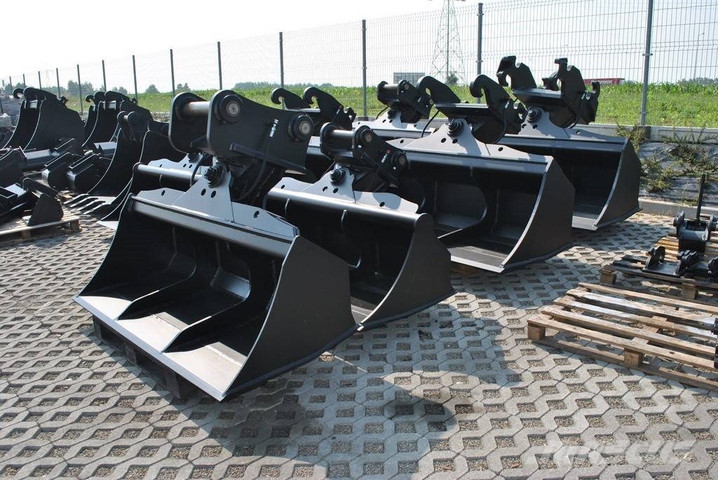 Ditch tilt bucket for excavators 9-45t Łyżki do koparek