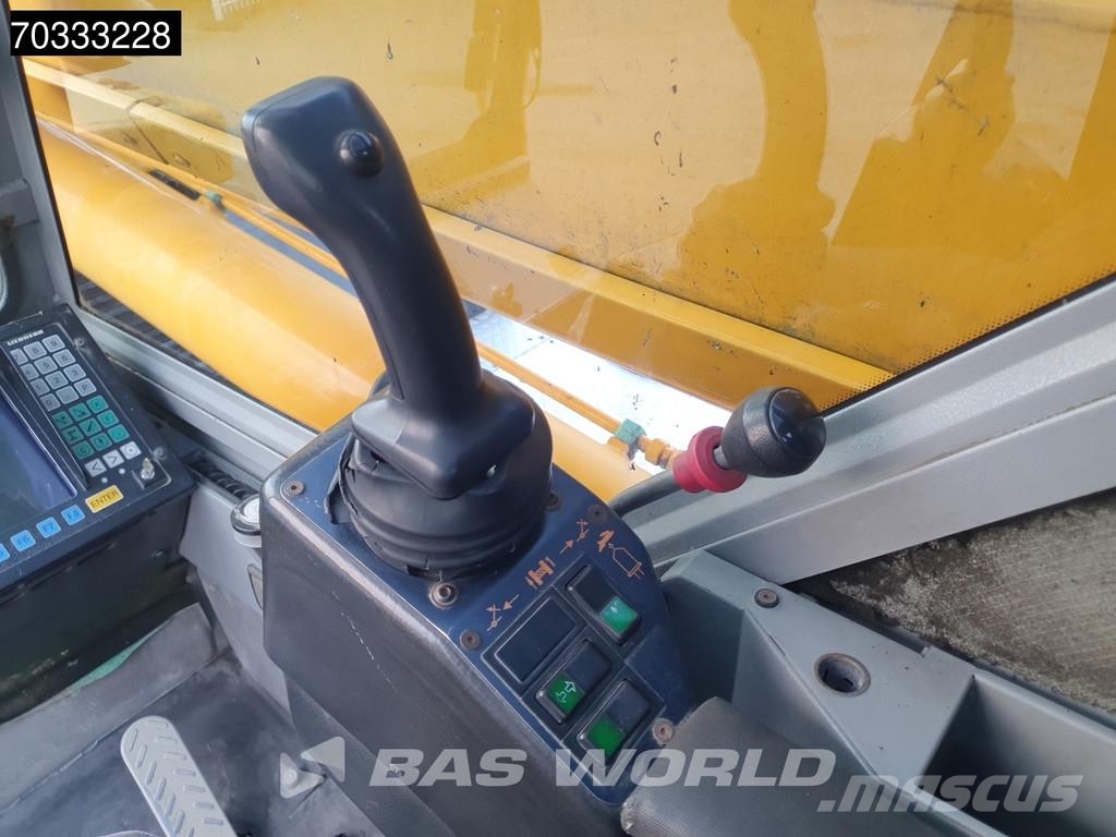 Liebherr LTM1030-2.1 Raske maastiku tõstukid