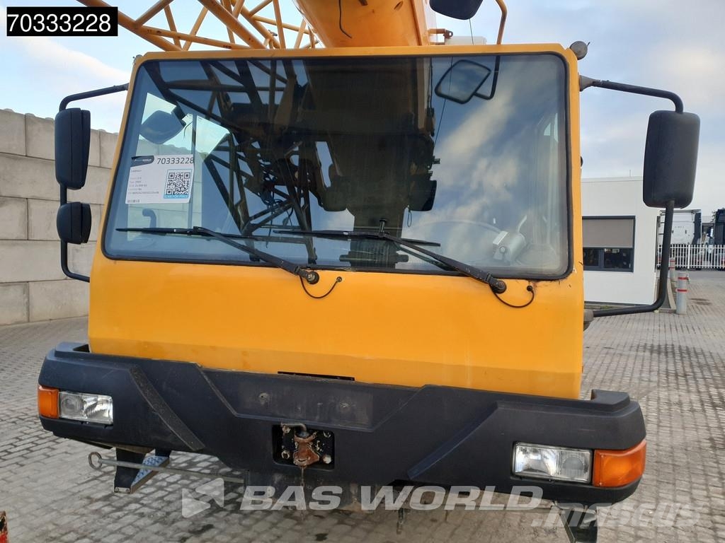 Liebherr LTM1030-2.1 Raske maastiku tõstukid