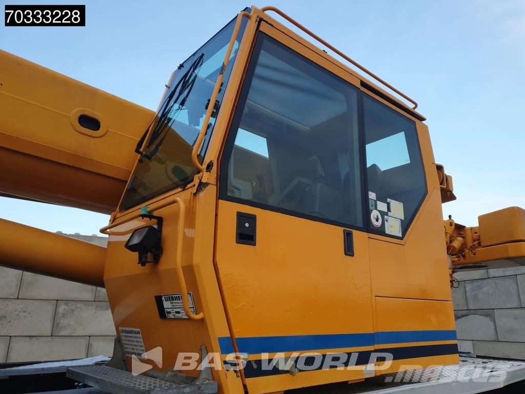 Liebherr LTM1030-2.1 Raske maastiku tõstukid