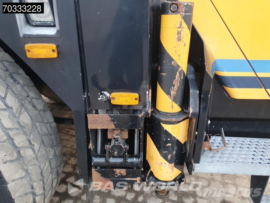 Liebherr LTM1030-2.1 Raske maastiku tõstukid