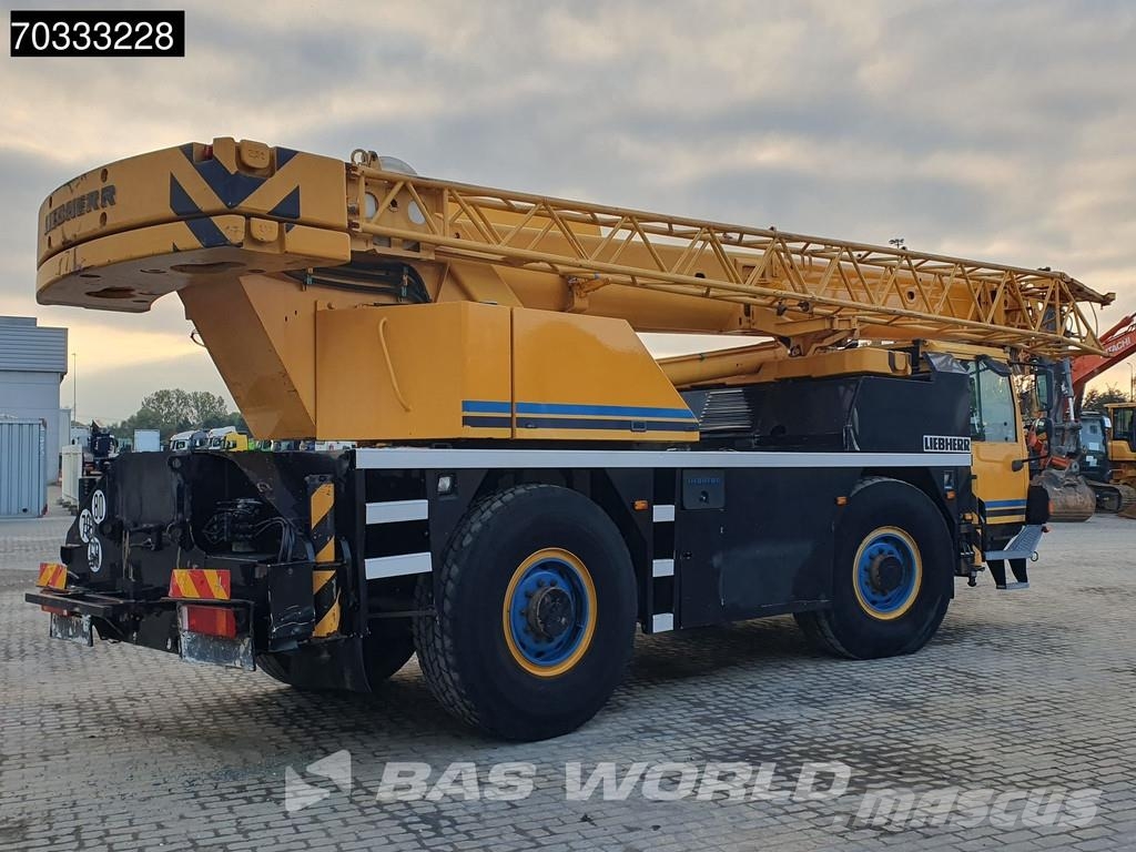 Liebherr LTM1030-2.1 Raske maastiku tõstukid