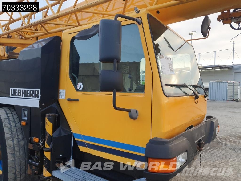 Liebherr LTM1030-2.1 Raske maastiku tõstukid