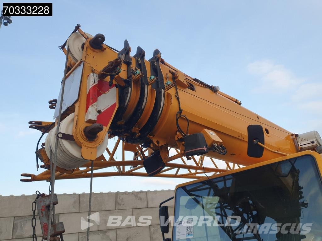 Liebherr LTM1030-2.1 Raske maastiku tõstukid