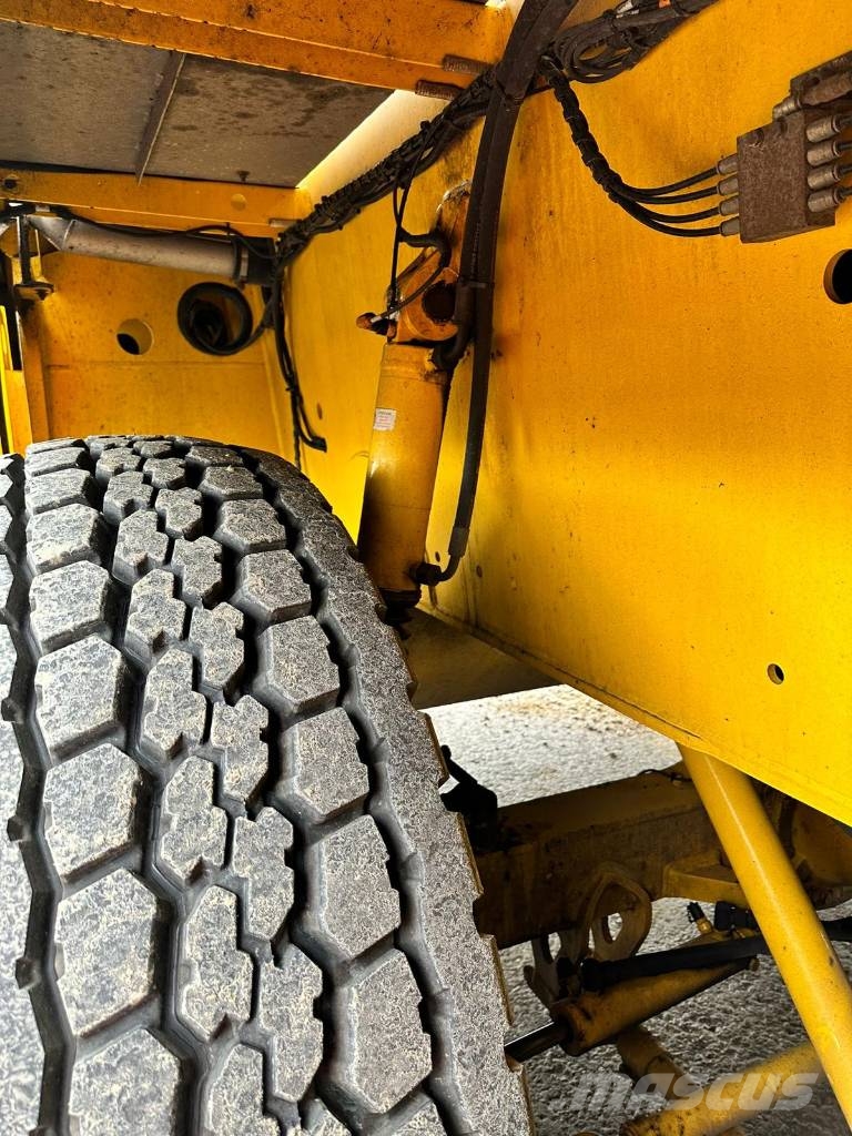Demag AC 300 Żurawie szosowo-terenowe