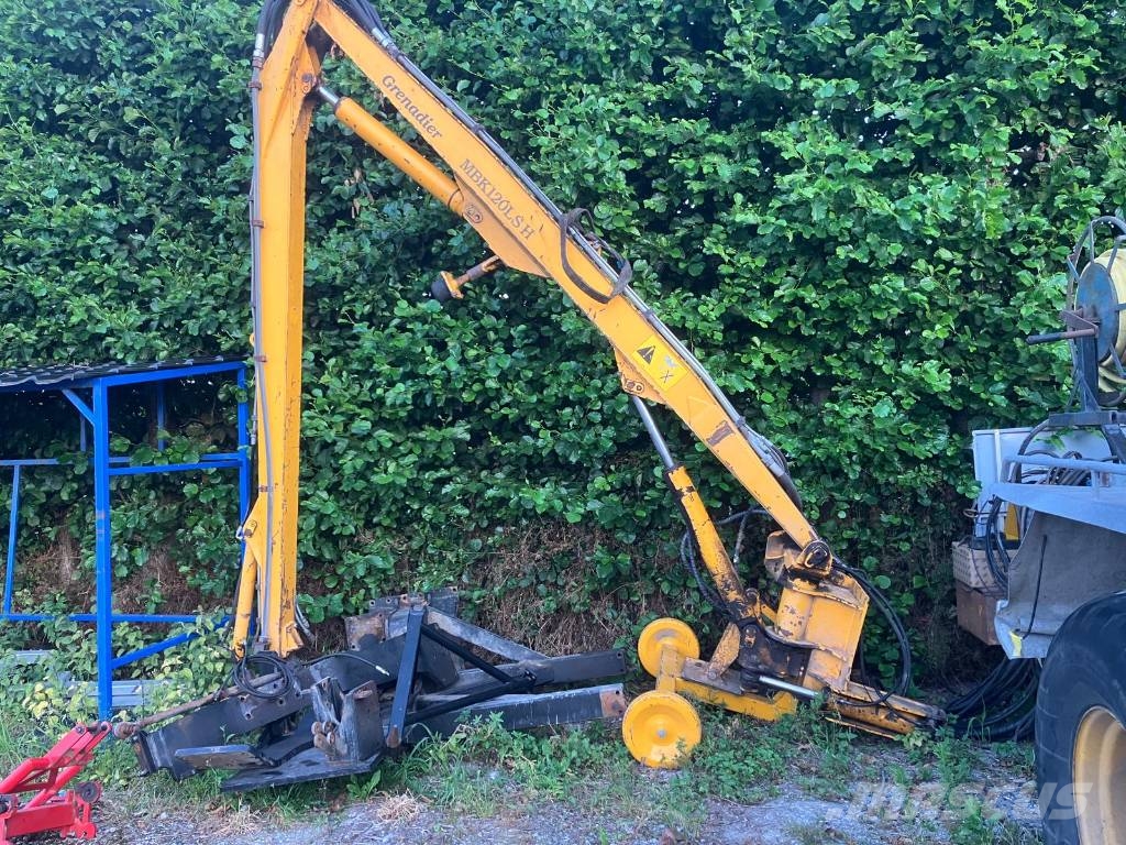 Herder aanbouw frame New Holland TM New Holland TM معدات العناية بالأرض - غير ذلك