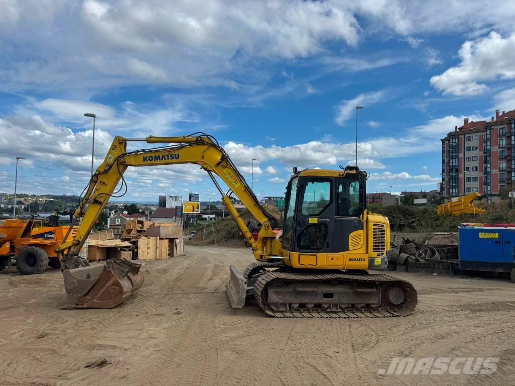 Komatsu PC 118 MR حفارات زحافة