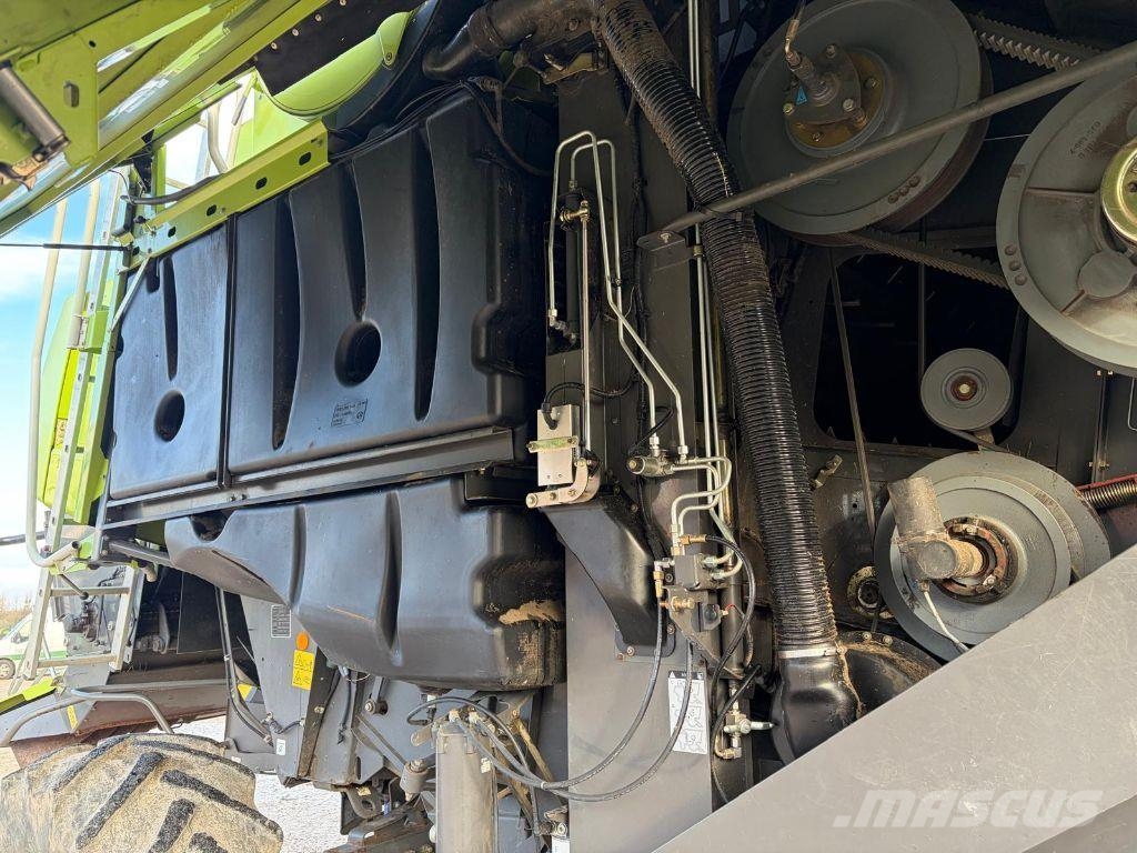 CLAAS LEXION 650 Kombajni