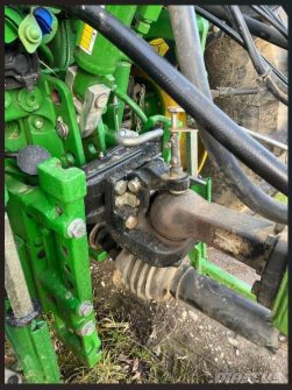 Amazone UX5200 Trailed sprayers