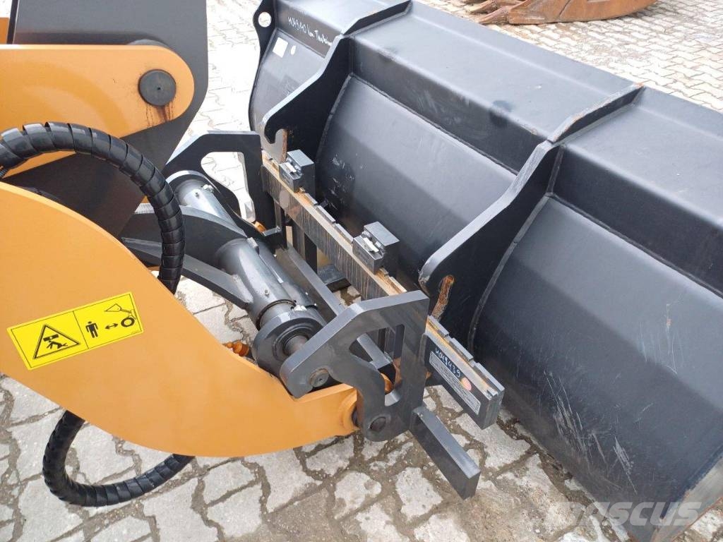 CASE 21 F S Wielladers