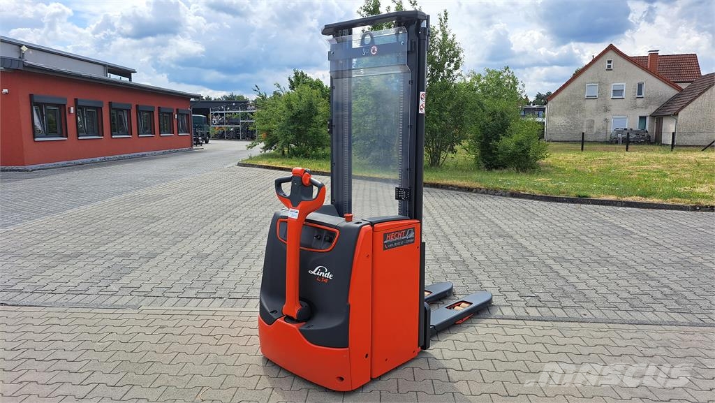 Linde L14i mit 0 Std. 自走式堆積機