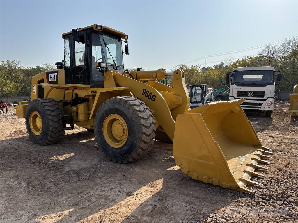 CAT 966 G Kolesni nakladalci
