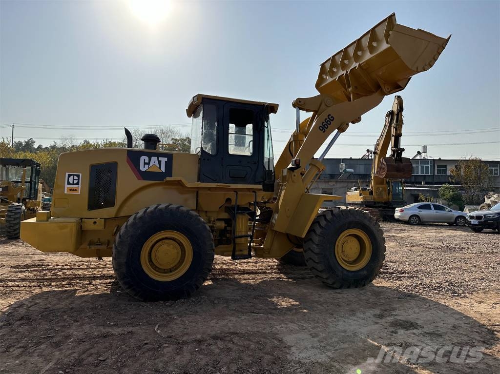 CAT 966 G Kolesni nakladalci