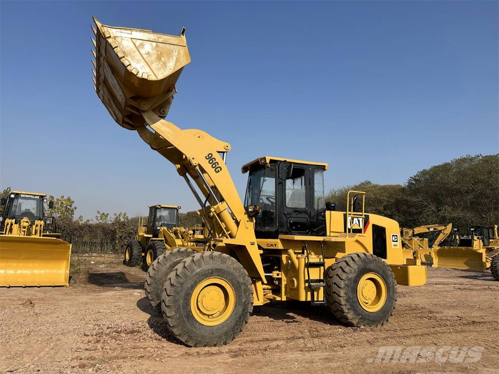 CAT 966 G Kolesni nakladalci