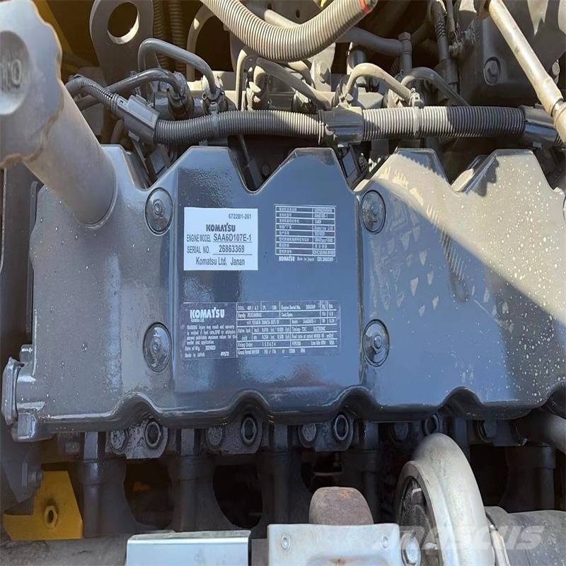 Komatsu PC220-11R 대형 굴삭기 29톤 이상