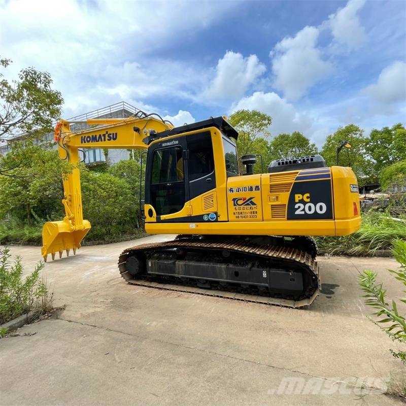 Komatsu PC220-11R 대형 굴삭기 29톤 이상