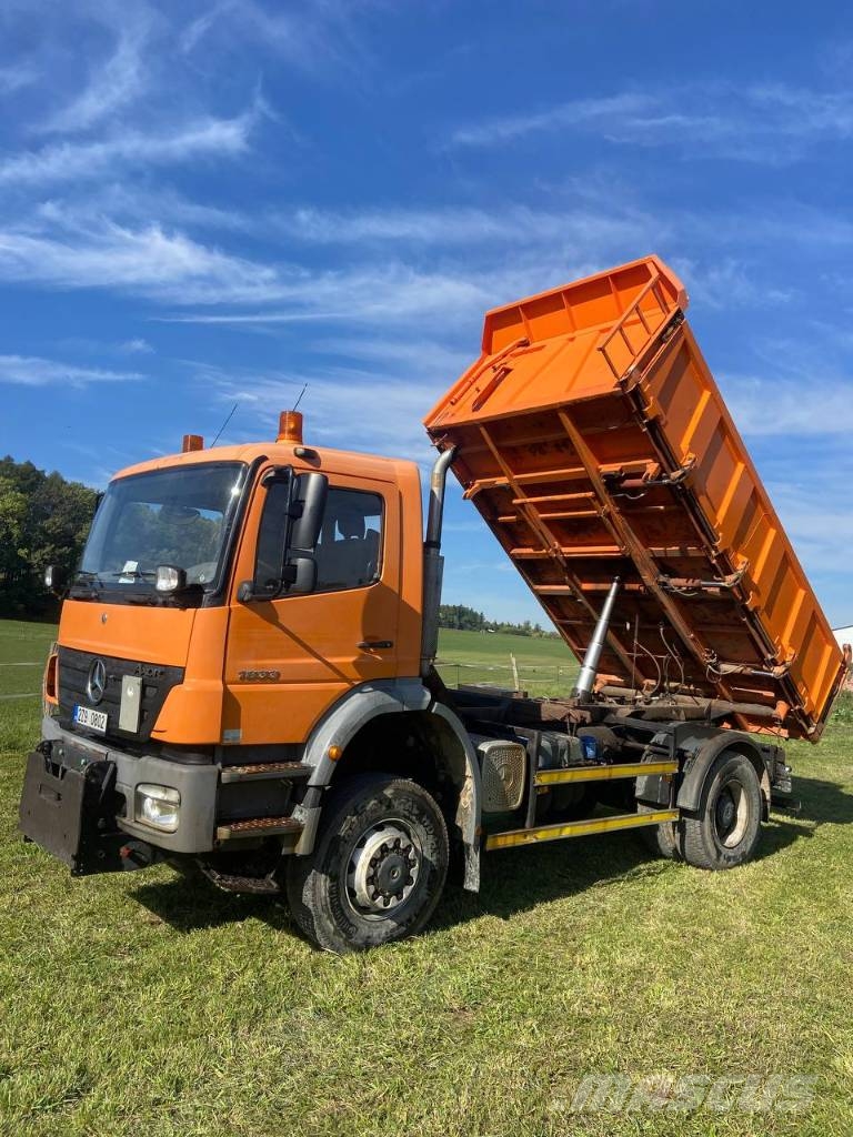 Mercedes-Benz Axor 1833 شاحنات قلابة