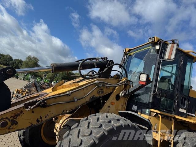 CAT 924 G Kolesni nakladalci