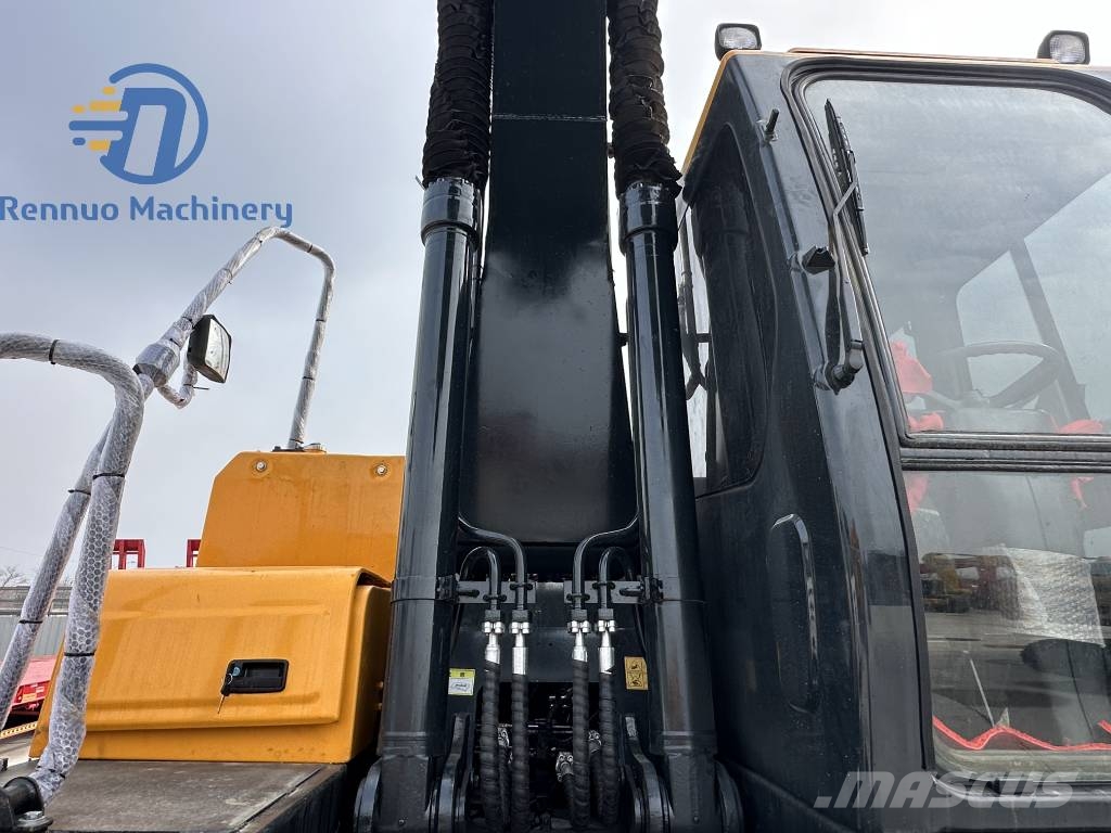 Hyundai 210W-9 Wheeled excavators
