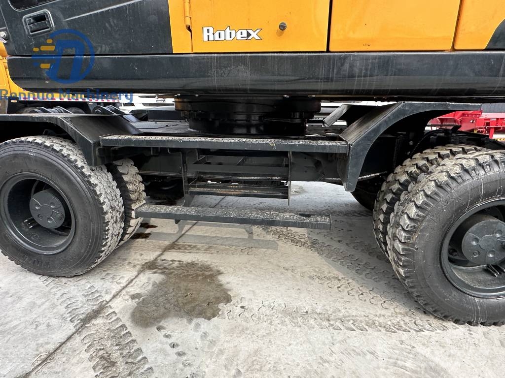 Hyundai 210W-9 Wheeled excavators